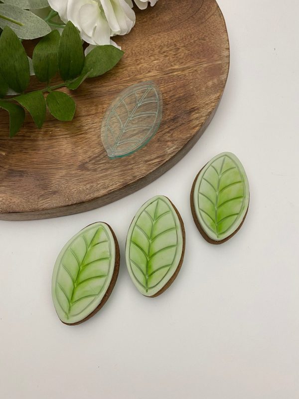NEM435 Embosser Stamp Small Leaf Handmade