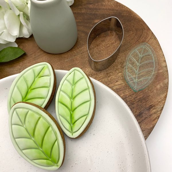 NEM435 Embosser Stamp Small Leaf Handmade