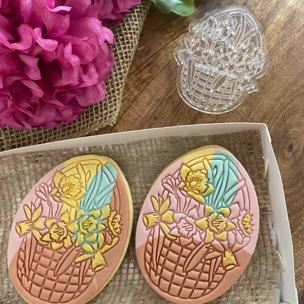NEM537 Large Egg Daffodil basket 3